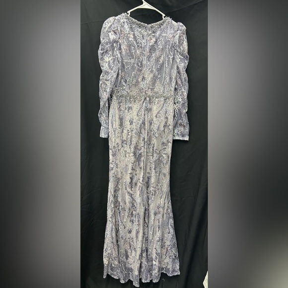 MAC DUGGAL 20425 NWT V-Neck Embellished Puff Sleeve Gown - Picture 5 of 12